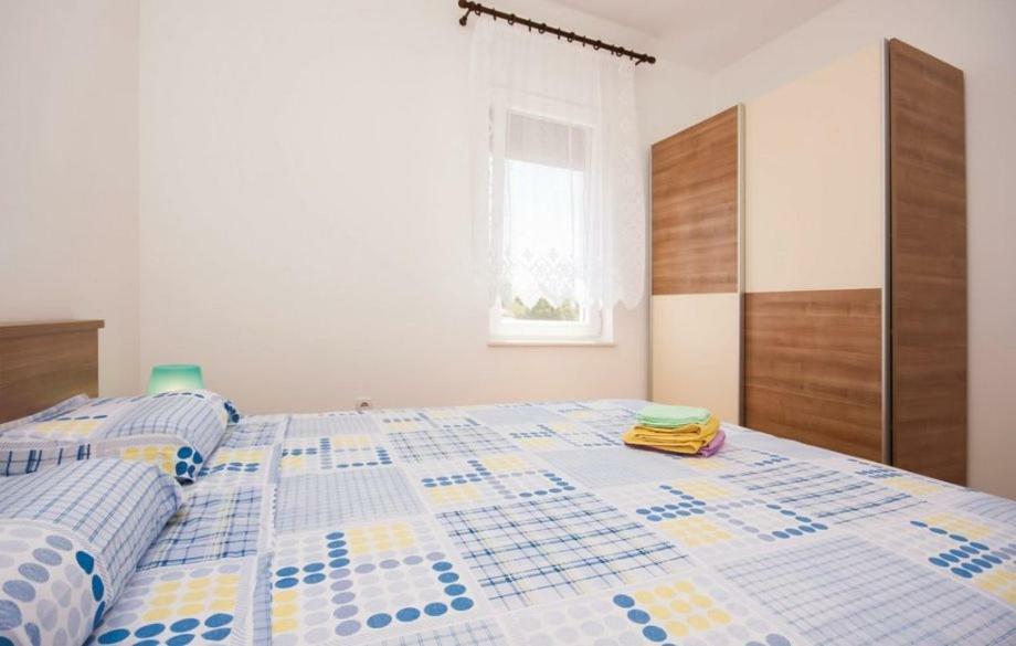 Apartmani Korenika Brodarica  Exteriör bild
